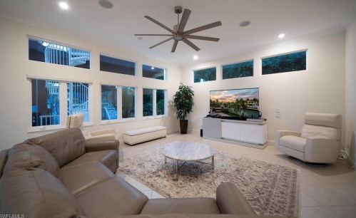 453 18 Ave, Naples FL 34120-3556 exterior