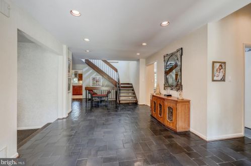 10200 Counselman Rd, Rockville, MD 20854-5022