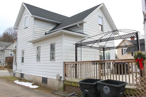 335 Brightwood Ave, Torrington CT 06790-5007 exterior