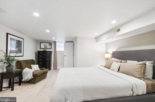 769 24 St, Philadelphia PA 19130-2539 exterior