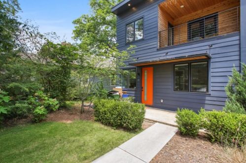 129 Holiday Ave, Atlanta, GA 30307-2611