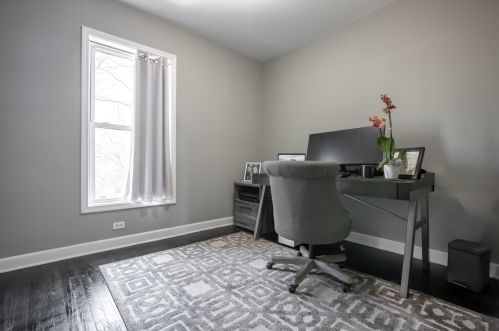 5607 Wabash Ave, Chicago IL  60637-1118 exterior