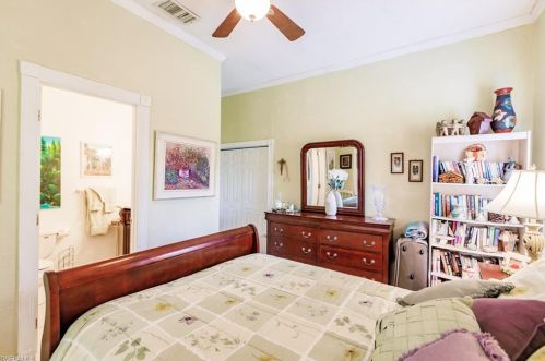 3965 56 Ave, Naples FL 34120-2809 exterior