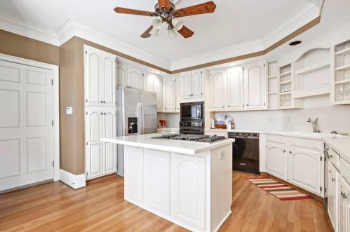 1200 Dunwoody Walk, Atlanta GA 30338-3200 exterior