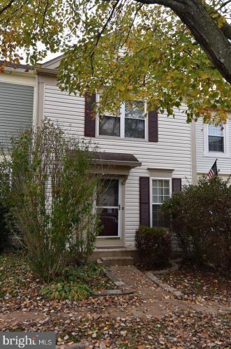6649 High Valley Ln, Alexandria VA  22315-5063 exterior