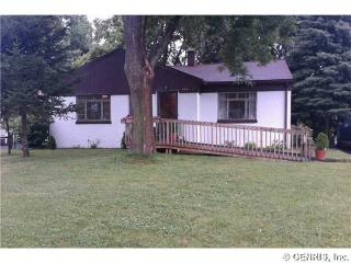 262 Sparling Dr, Rochester NY  14616-3101 exterior