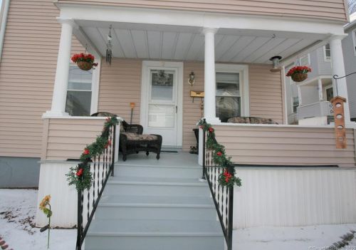 79 Pulaski St, Torrington CT 06790-4638 exterior