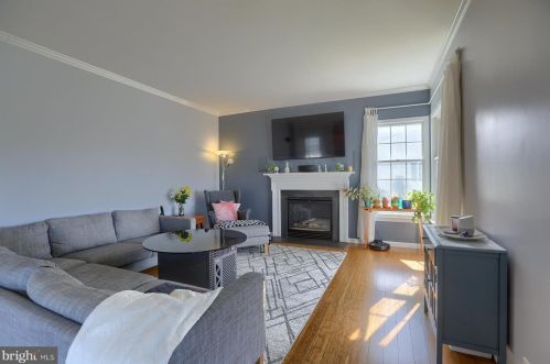 107 Doreen Dr, Hummelstown PA 17036-2725 exterior