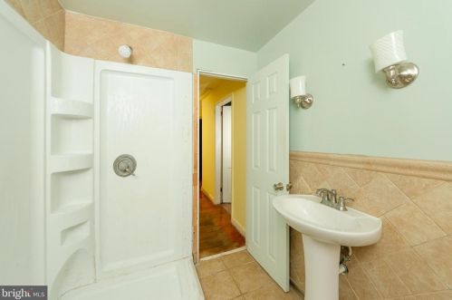 205 Pleasure Rd, Lancaster PA 17601-5180 exterior