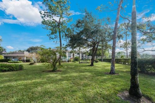 5741 Gage Ln, Naples FL 34113-3548 exterior