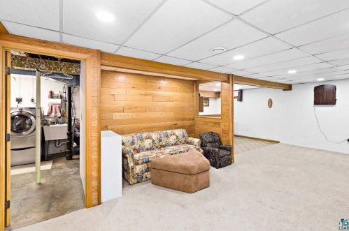 4530 Oakley St, Duluth MN 55804-1326 exterior