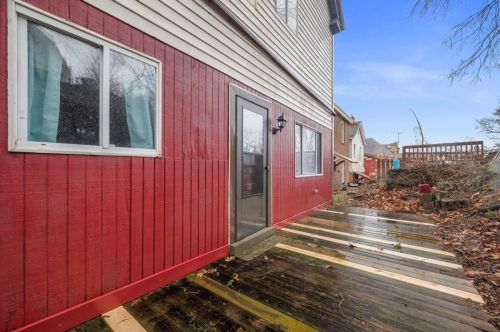 106 Carrick Ave, Pittsburgh PA  15210-4324 exterior