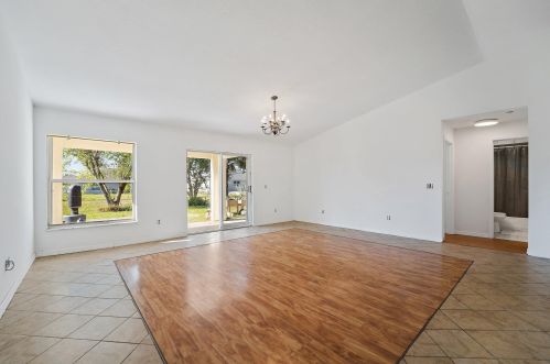 532 Mccomb Ave, Fort Pierce FL 34953-3812 exterior