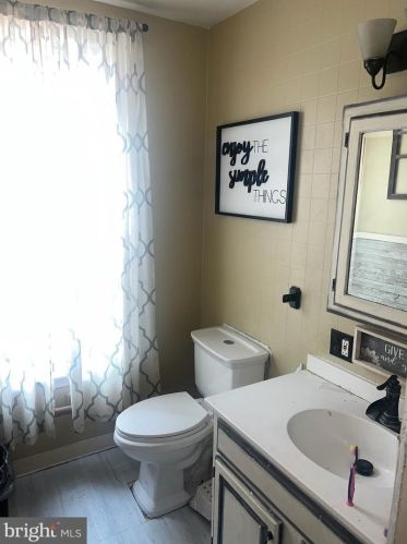 39 Chestnut St, Pottstown PA  19464-5405 exterior