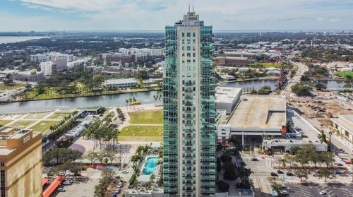 777 Ashley Dr, Tampa FL  33602-4356 exterior