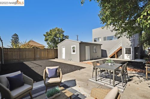 2238 Russell St, Berkeley CA 94705-2333 exterior