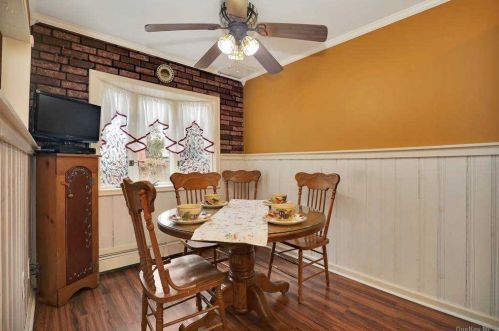 347 8 St, Bohemia NY 11716-1332 exterior