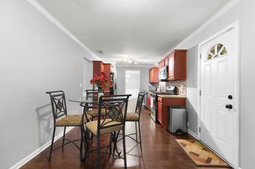 5961 Duren Mdw Dr, Lithonia GA 30058-3592 exterior