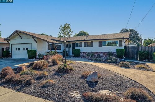 3948 Majestic Dr, Concord CA  94519-1214 exterior