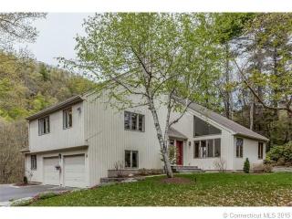 14 Browngate Ln, Simsbury, CT 06070-1003