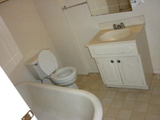 3827 Evanston Ave, Seattle WA  98103-8514 exterior