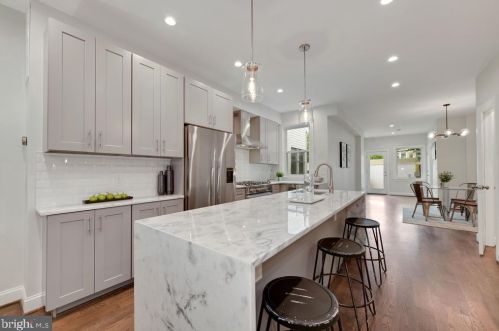 308 Rhode Island Ave, Washington DC  20001-1827 exterior