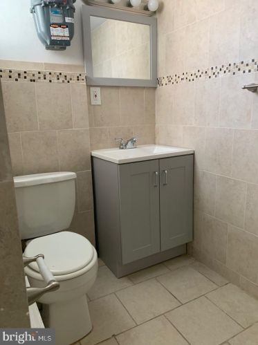 7110 Lynford St, Philadelphia PA 19149-1126 exterior