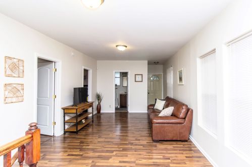 7611 Michigan Ave, Chicago IL 60619-6631 exterior