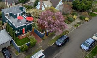 1106 23rd Ave, Seattle WA  98112-3521 exterior