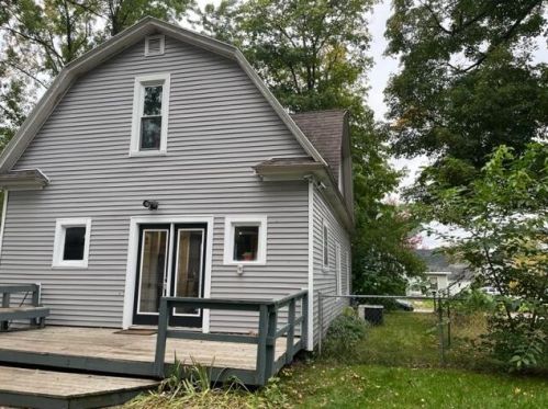 928 Pleasant St, Belding MI 48809-2252 exterior