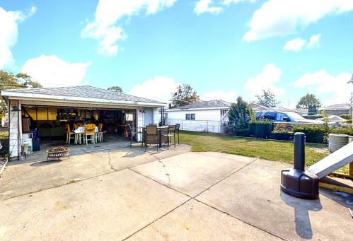 4901 Orange Ave, Chicago IL 60706-3223 exterior