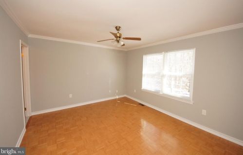 25 Jasmine Ct, Trenton NJ 08648-4808 exterior