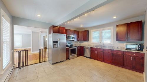 82 Allison St, Concord NH 03301-2811 exterior