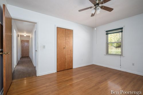 1451 Sweet St, Grand Rapids MI 49505-5425 exterior