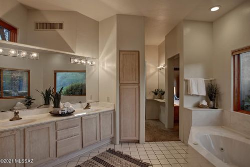 6645 Circulo Invierno, Tucson AZ 85750-1209 exterior