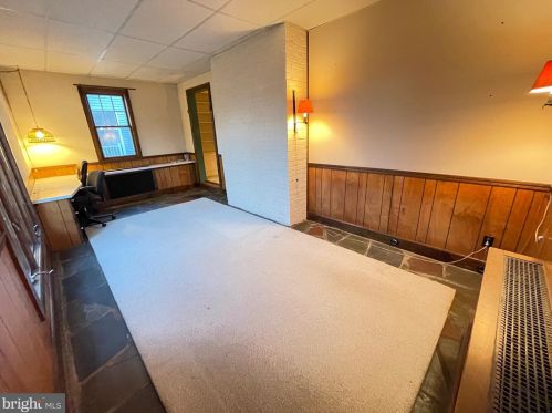 131 Marne Ave, Tavistock NJ 08033-1443 exterior