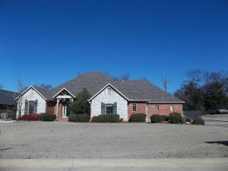 1504 Augusta Dr, Ada, OK 74820-8575