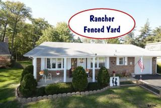 15 Mcclellan Ln, Hanover PA  17331-9333 exterior