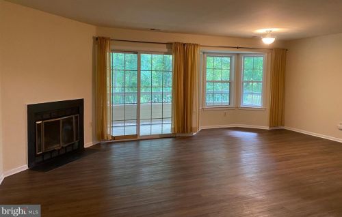 118 Acadia Ct, Princeton, NJ 08540-7071