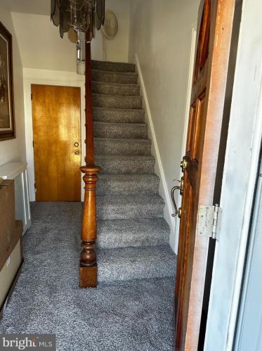 163 2nd St, Trenton NJ  08619-2204 exterior