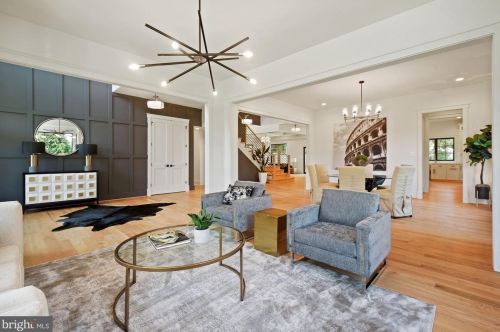 6516 Beverly Ave, Mc Lean VA 22101-5222 exterior