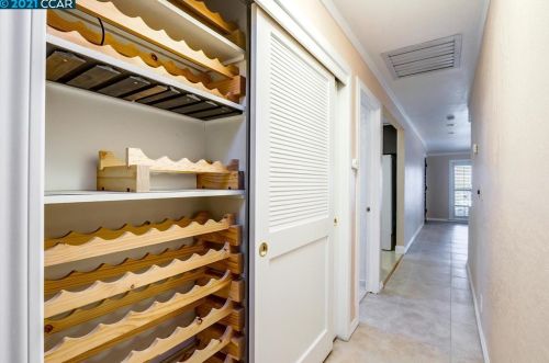 790 Charlton Dr, Concord CA 94523-3551 exterior