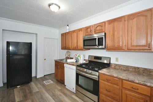 411 Kambach St, Pittsburgh PA 15211-2112 exterior