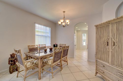 1839 Jamesport Dr, Fort Pierce FL 34953-4599 exterior