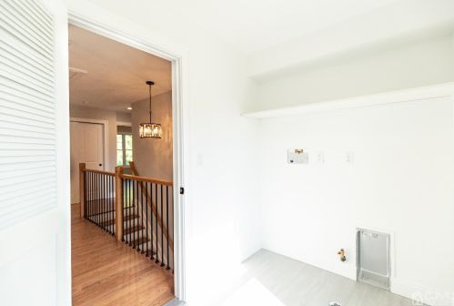 68 Prospect Ave, Edison NJ  08817-3744 exterior