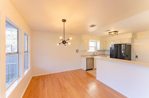 4202 Cortina Dr, Austin TX  78749-4926 exterior