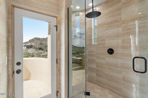 1825 Cinnabar Ave, Phoenix AZ  85020-1916 exterior