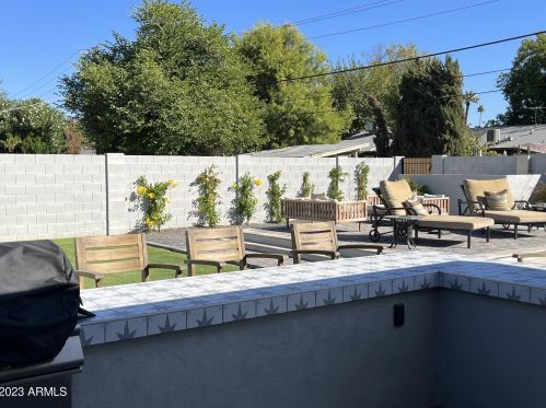 8001 11th Ave, Phoenix AZ  85021-5626 exterior