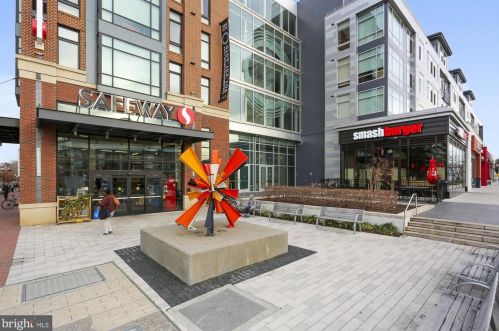 1904 Lewis Ave, Rockville MD 20851-2330 exterior