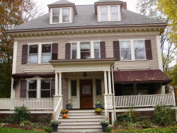 28 Westbourne Rd, Newton, MA 02459-1616